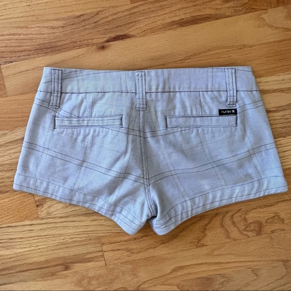 HURLEY PLAID SHORT SHORTS - Picture 2 of 7
